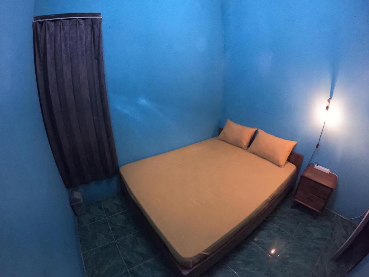 Owl Hostel كاريمونجاوا المظهر الخارجي الصورة