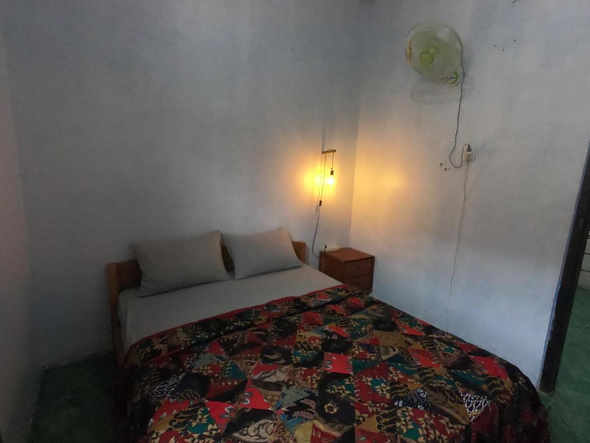 Owl Hostel كاريمونجاوا المظهر الخارجي الصورة