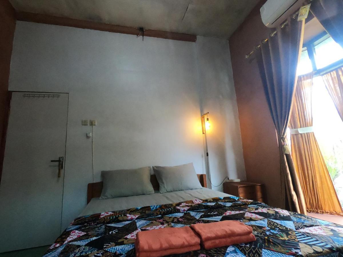 Owl Hostel كاريمونجاوا المظهر الخارجي الصورة