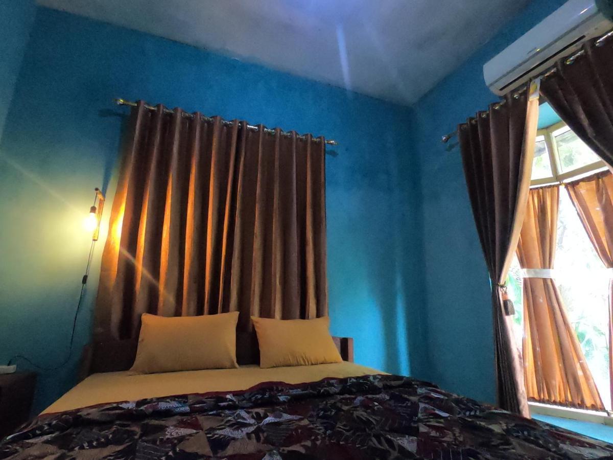 Owl Hostel كاريمونجاوا المظهر الخارجي الصورة