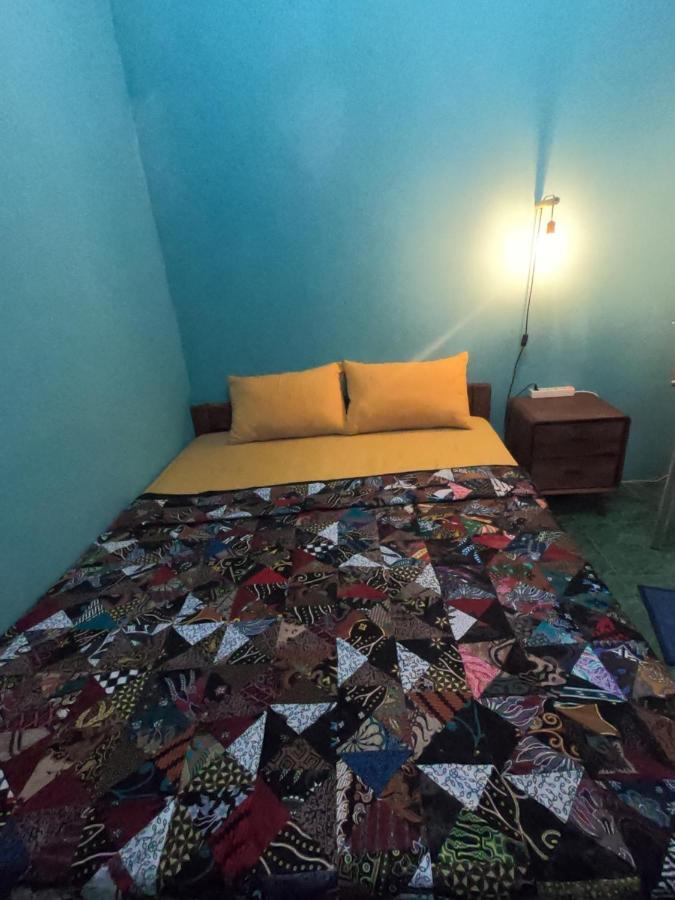 Owl Hostel كاريمونجاوا المظهر الخارجي الصورة