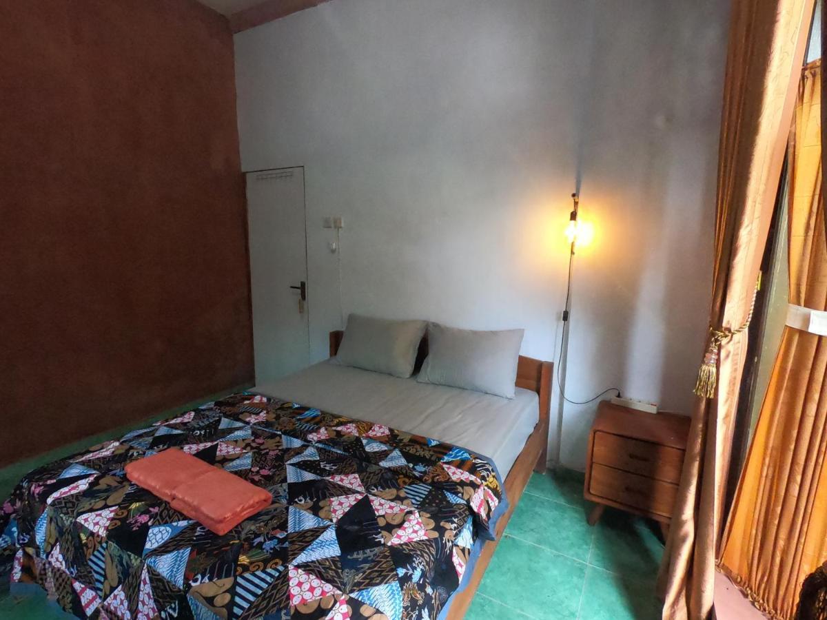 Owl Hostel كاريمونجاوا المظهر الخارجي الصورة