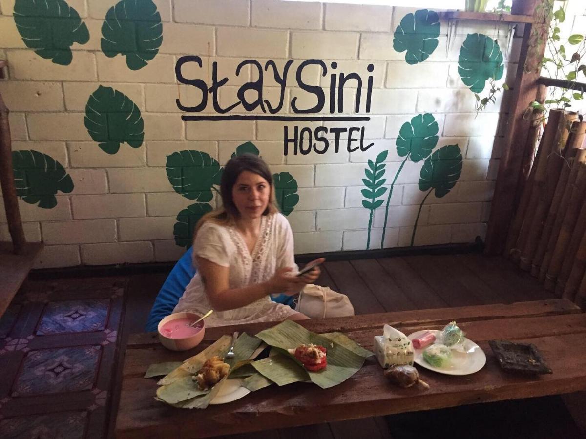 Owl Hostel كاريمونجاوا المظهر الخارجي الصورة