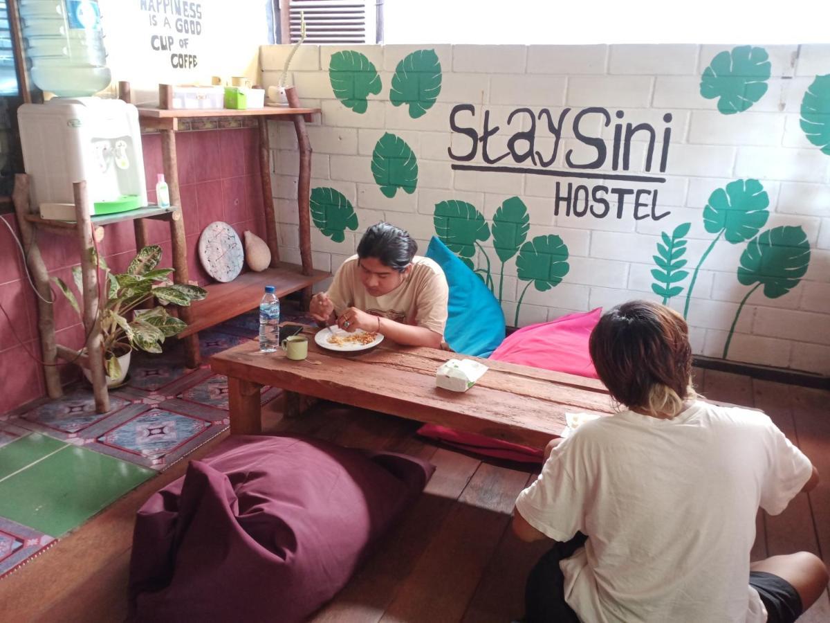 Owl Hostel كاريمونجاوا المظهر الخارجي الصورة
